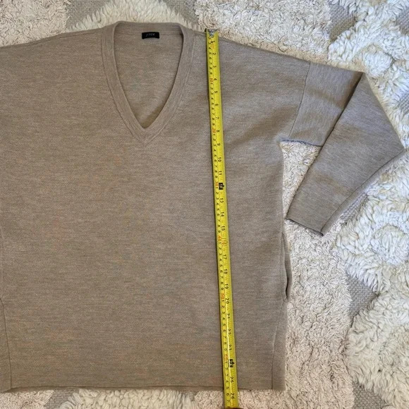 J crew Merino Wool Blend Sweater V-neck tan sweater Size Small - Picture 3 of 7